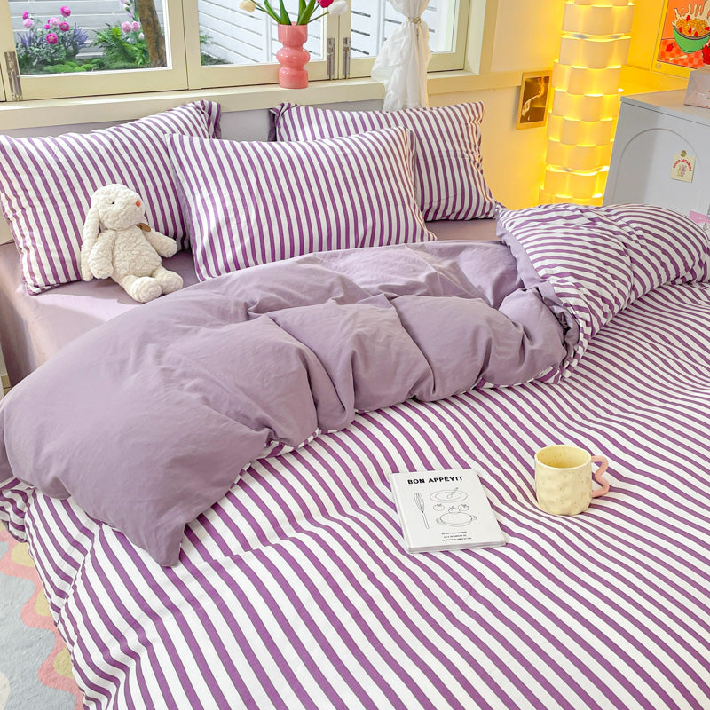 Striped Bedding Set / Lavender