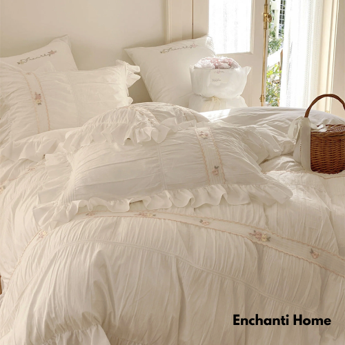 Elegant Lace Ruffle Bedding Set / White