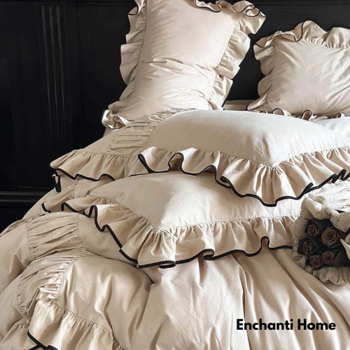 Ruffle Bedding Set / Beige & Black