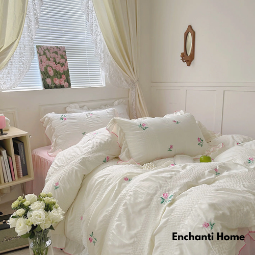 Floral Embroidered Ruffle Bedding Set / Roses