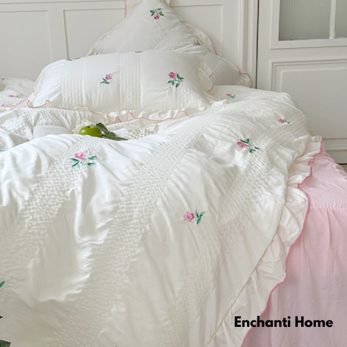 Floral Embroidered Ruffle Bedding Set / Roses