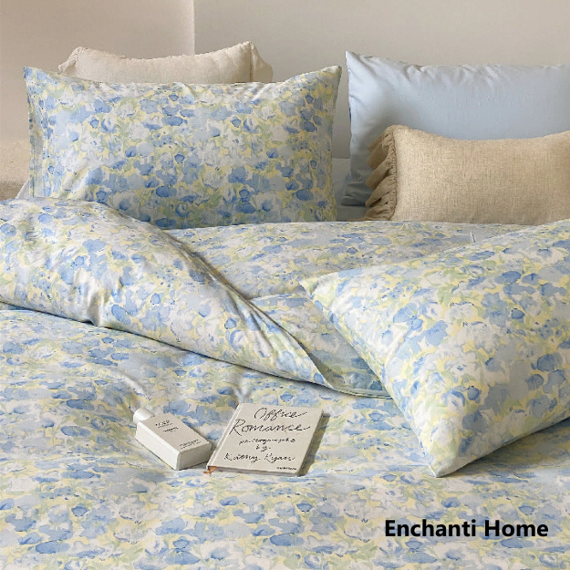 Blossom Floral Bedding Set / Multicolors