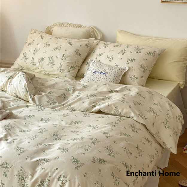 Floral Bedding Set / Multicolors