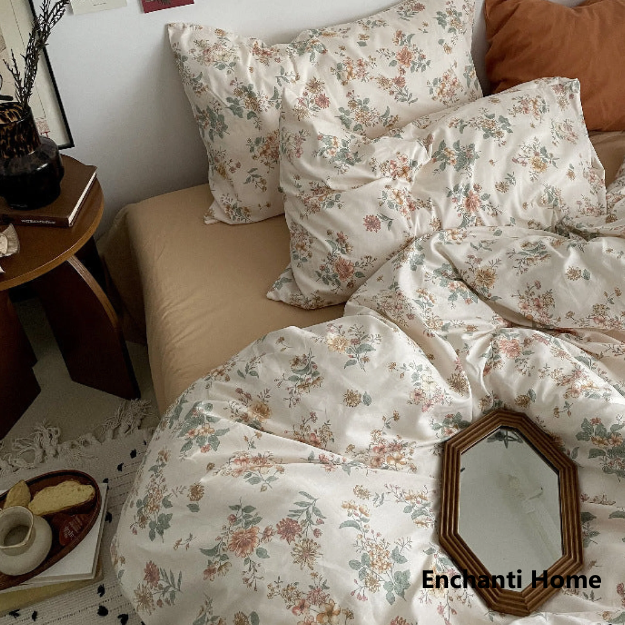 Vintage Bloom Ruffle Bedding Set / Cocoa