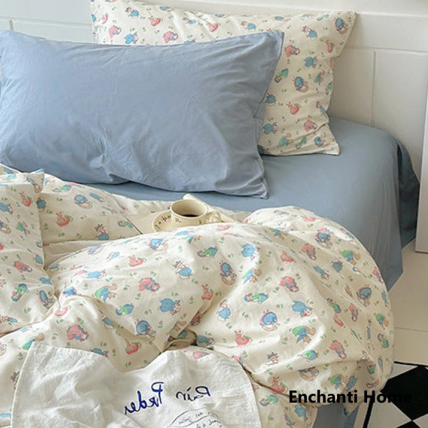 Blooming Floral Bedding Set / Multicolors