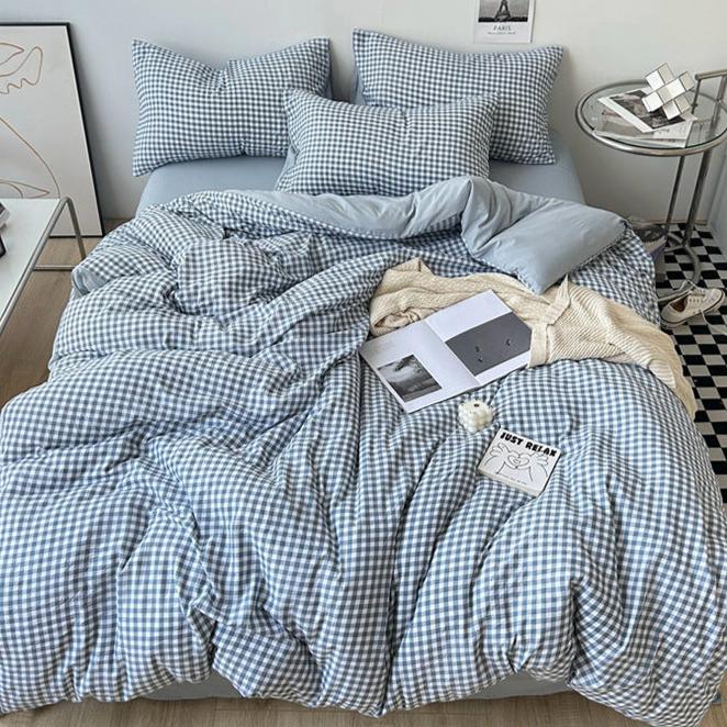 Sleek Minimalist Bedding Bundle / Clean Cut