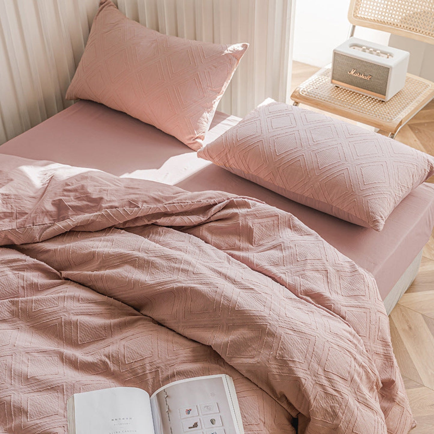 Boho Tufted Bedding Set / Multicolors