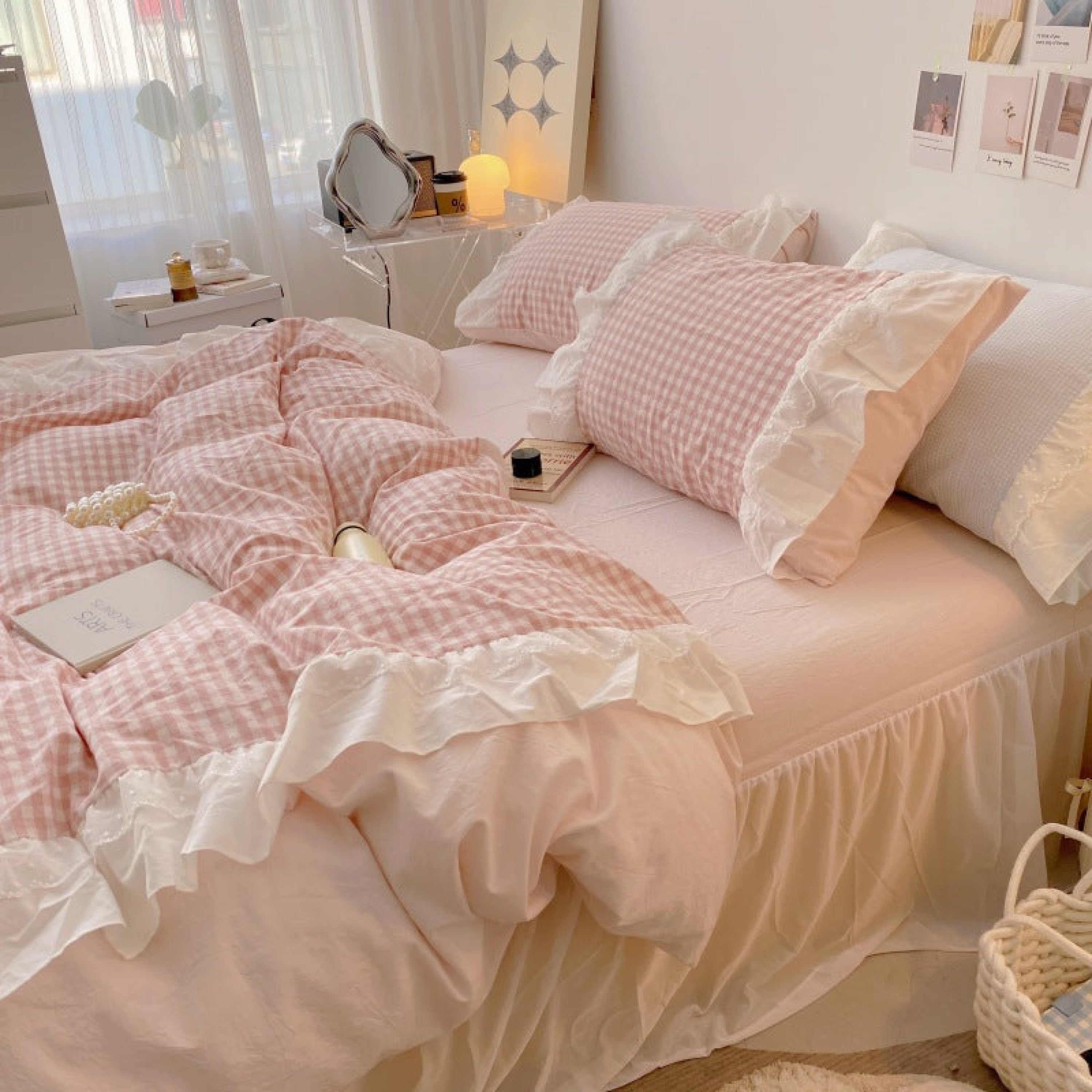 Candy Lace Ruffle Gingham Bedding Set / Pink