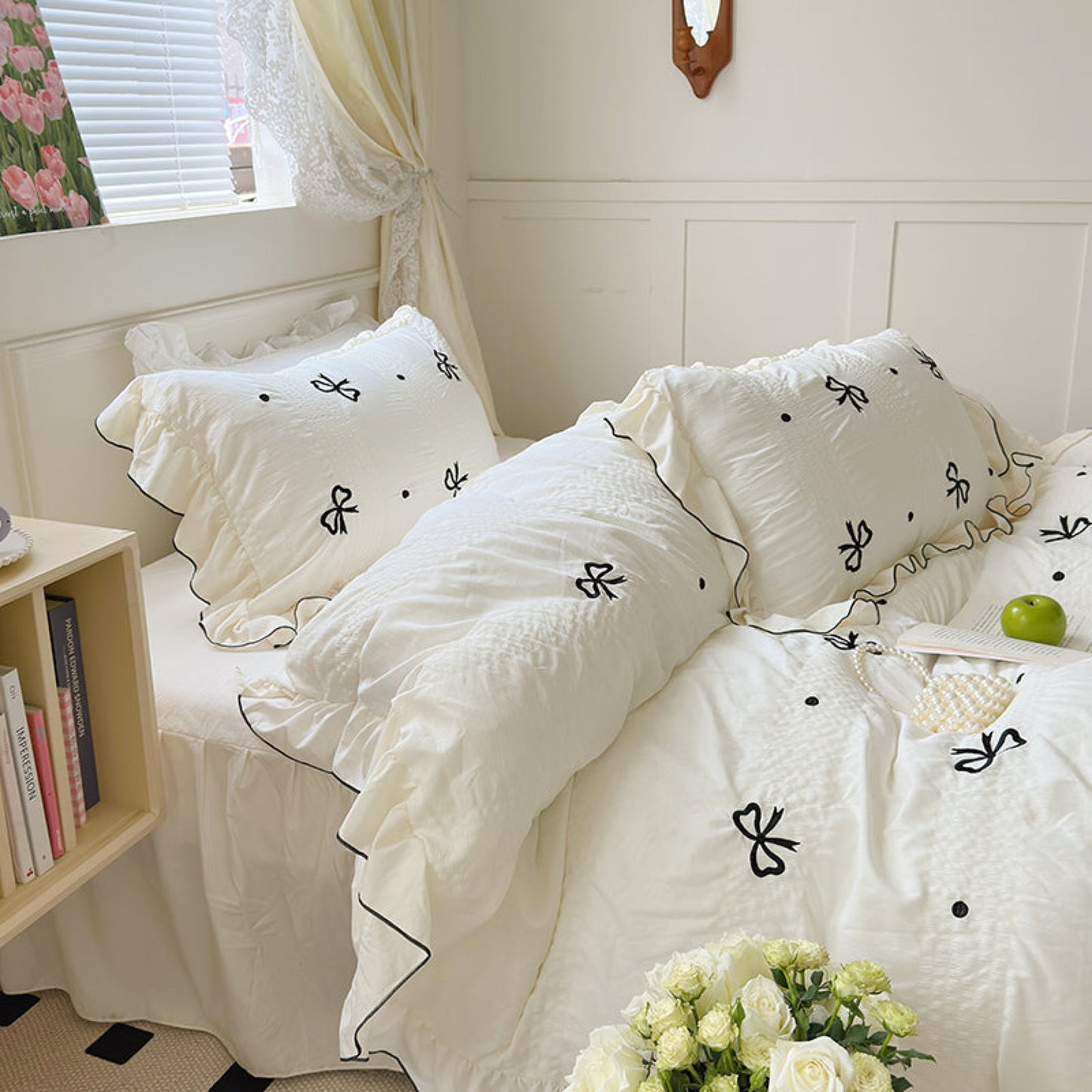 Embroidered Ruffle Bedding Set / Ribbon