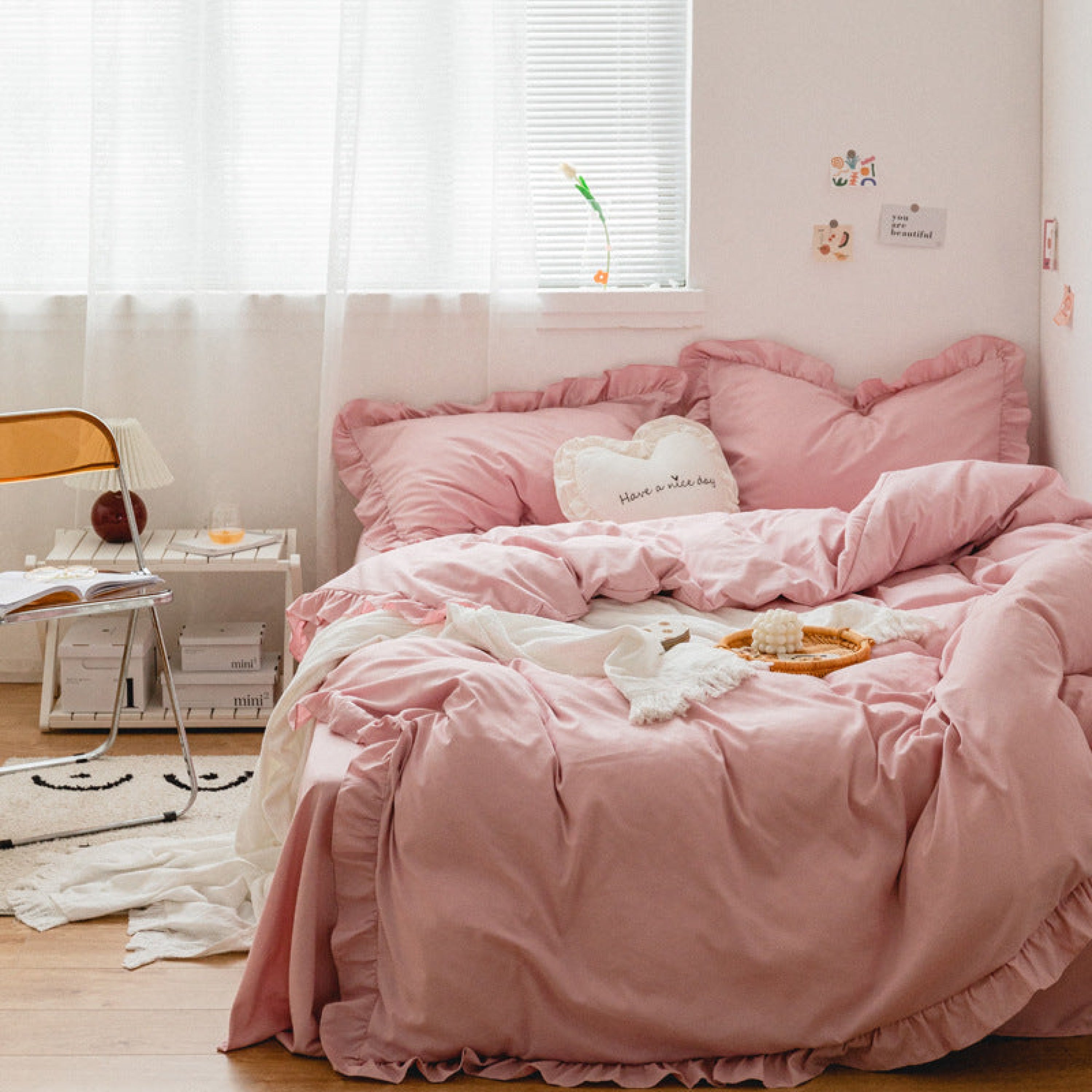 Soft Ruffle Bedding Set / Earth Tones