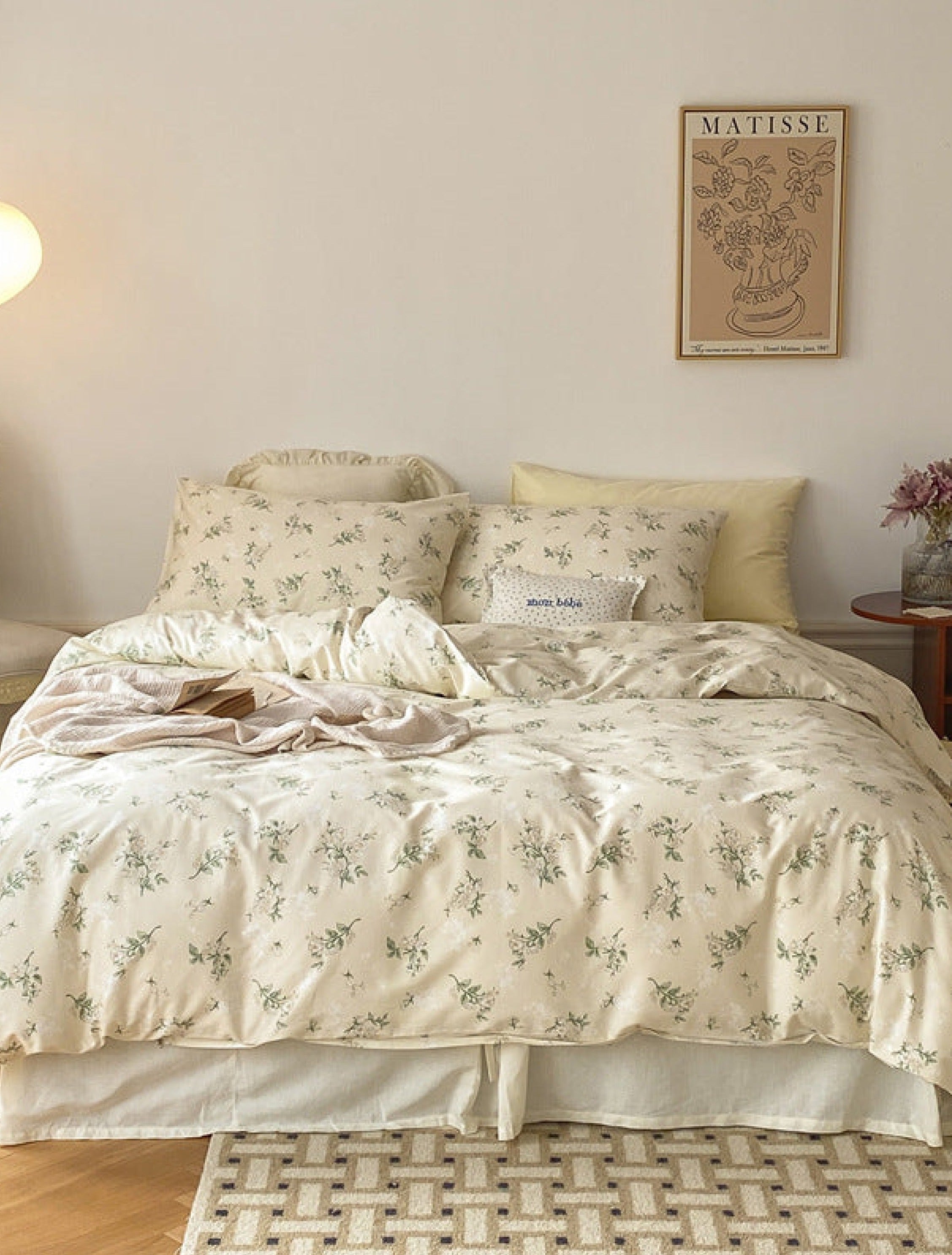 Floral Bedding Set / Multicolors