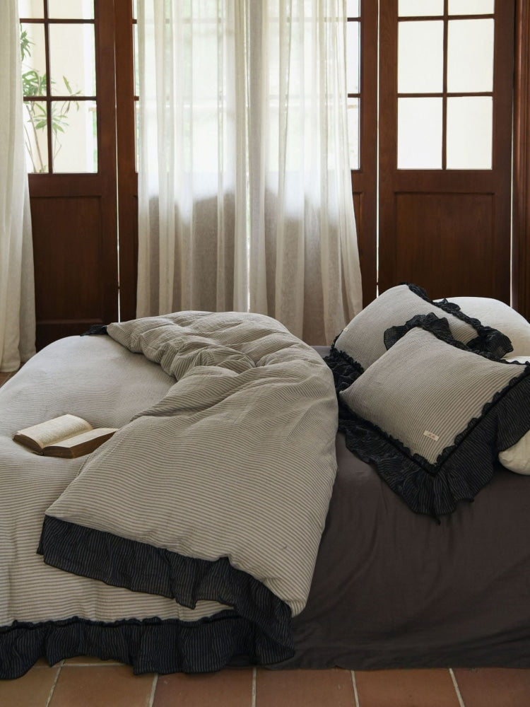 Stripe Ruffle Lace Bedding Set / Neutral Gray