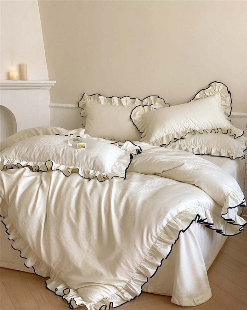 Silky Ruffle Bedding Set / Ivory White