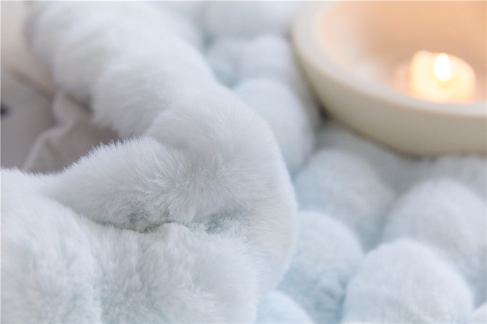 Fluffy Plush Throw Blanket / Beige