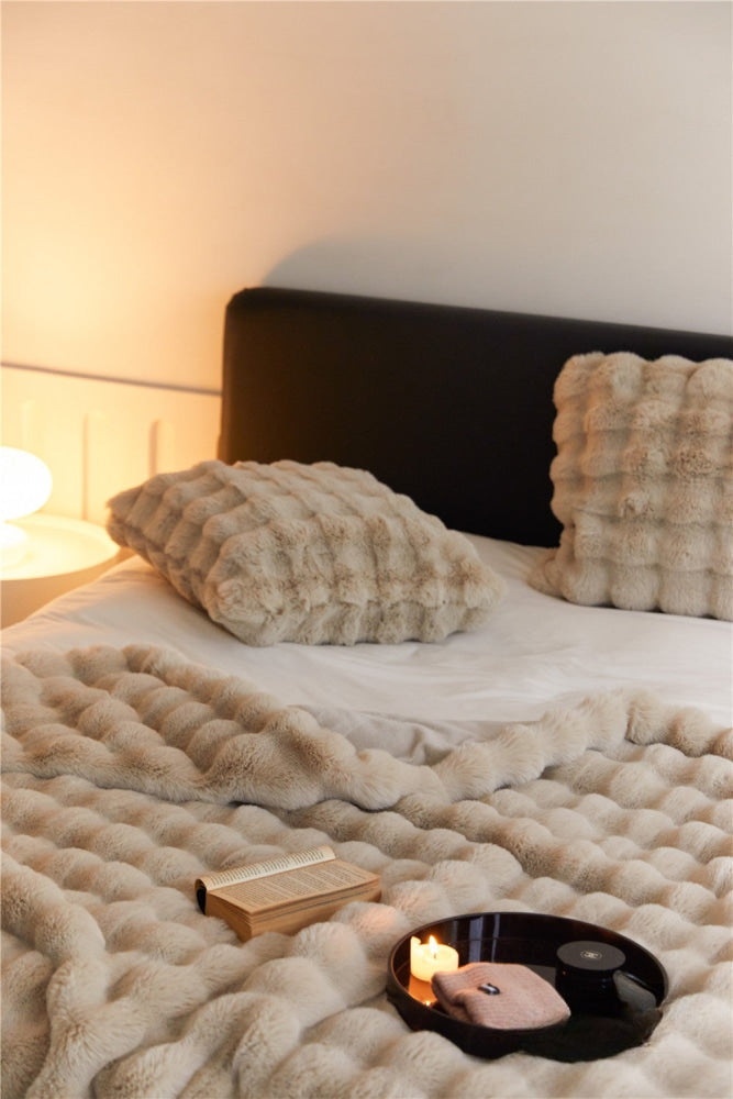 Fluffy Plush Throw Blanket / Beige