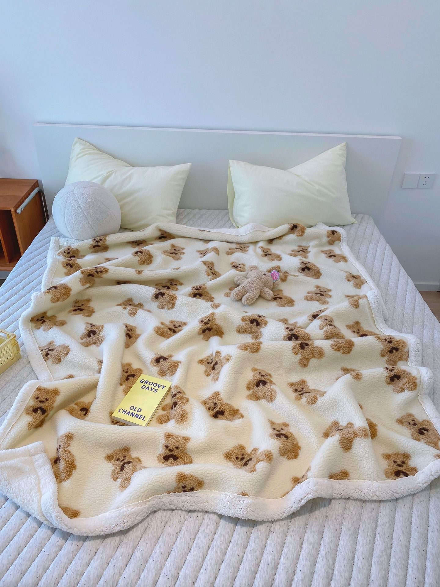 Fleece Knitted Teddy Blanket