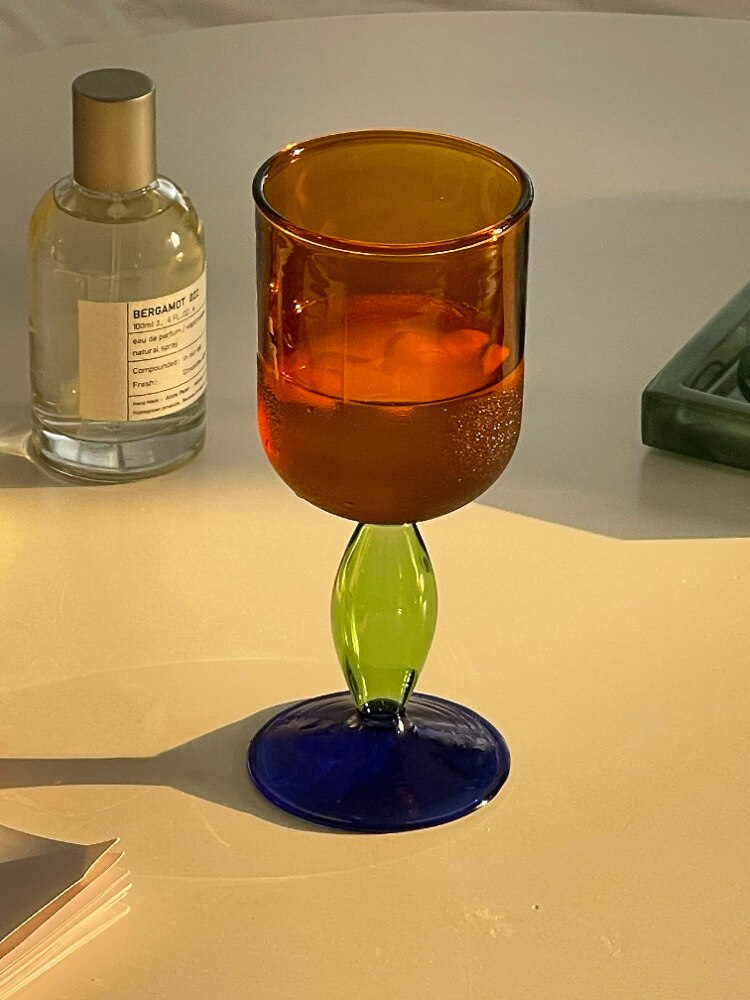 Contrast Wine Glass