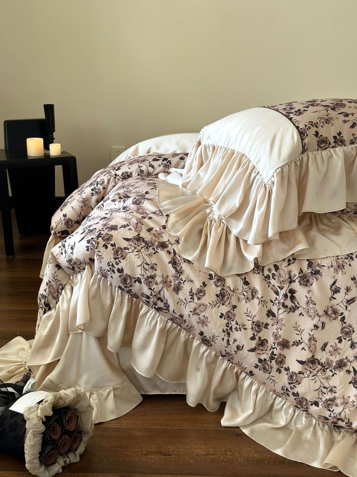 Silky Champagne Ruffle Floral Bedding Set / Blue
