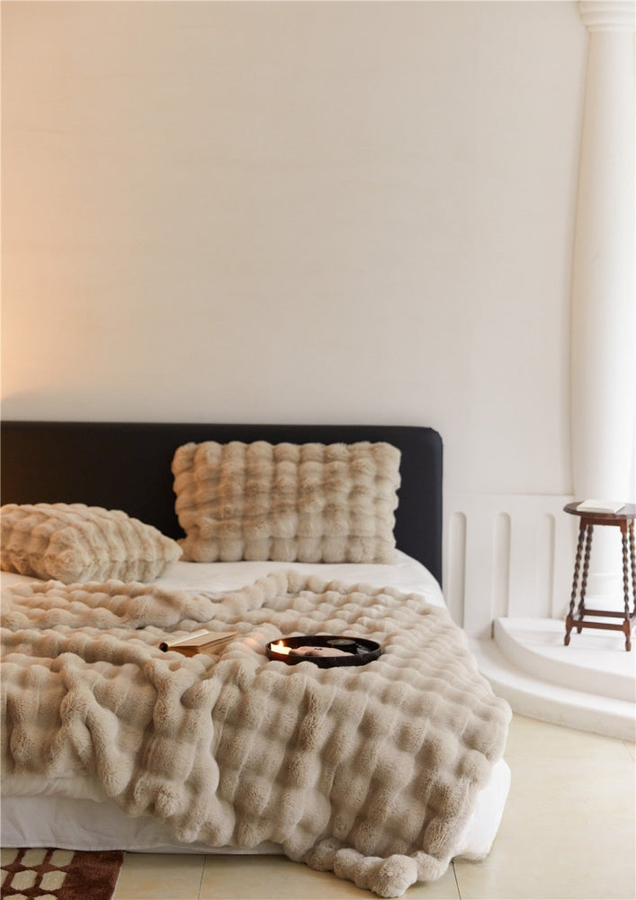 Fluffy Plush Throw Blanket / Beige