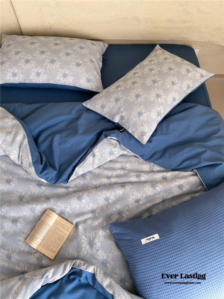 Daisy Waffle Bedding Set / Blue