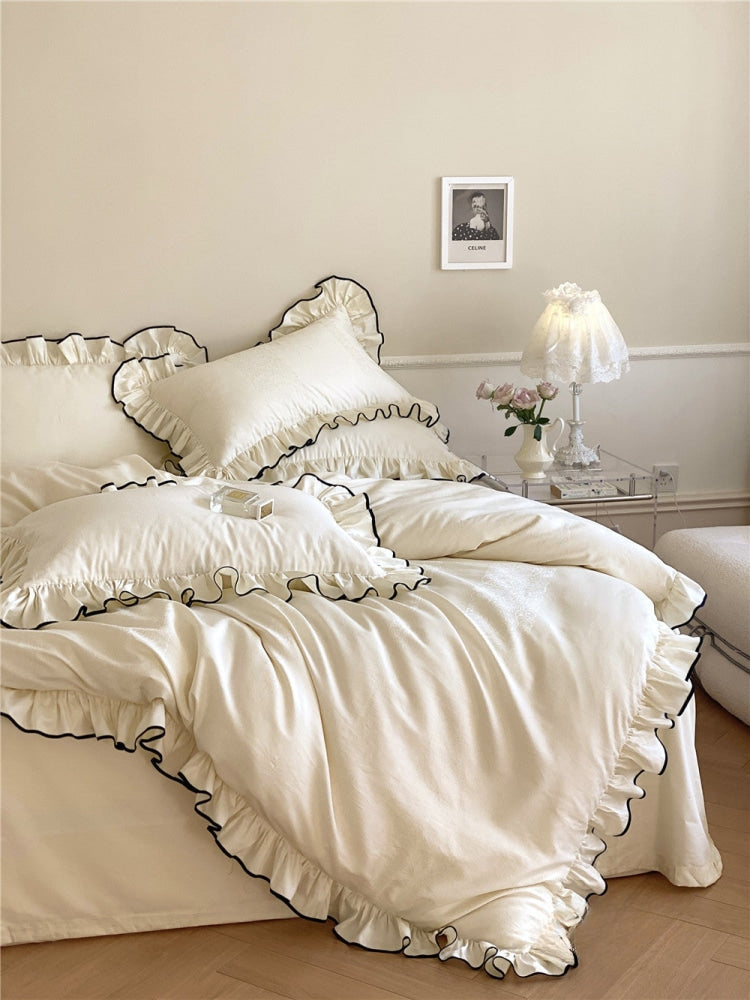 Silky Ruffle Bedding Set / Ivory White