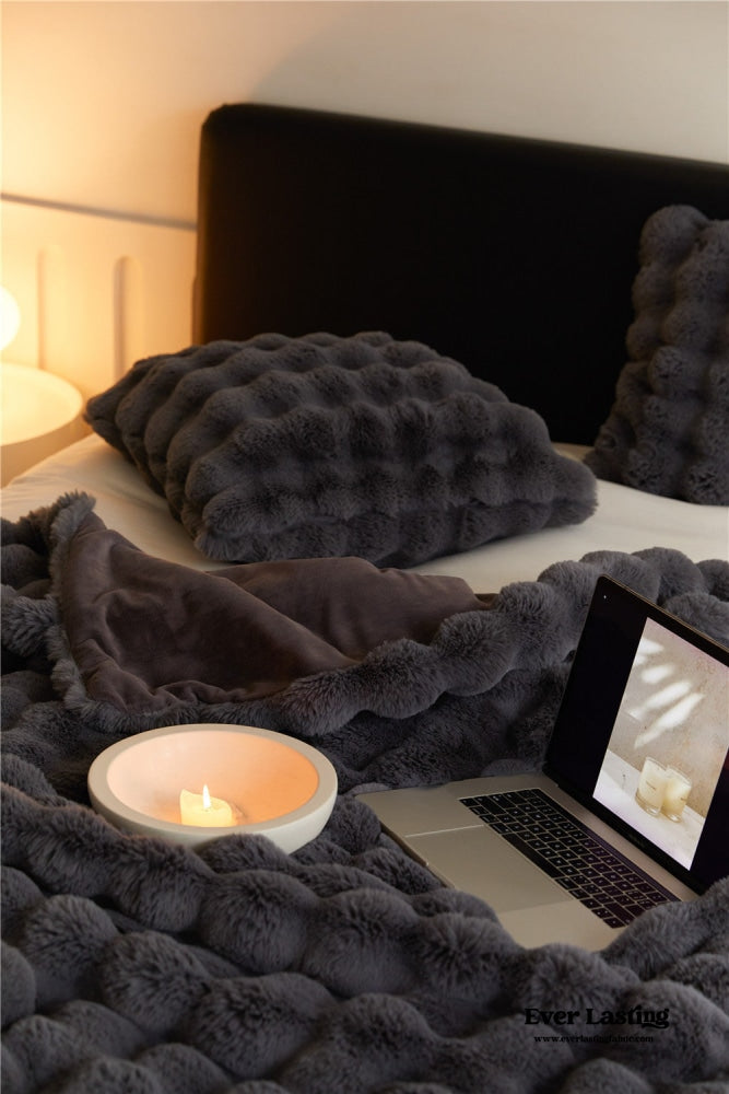 Fluffy Plush Throw Blanket / Beige