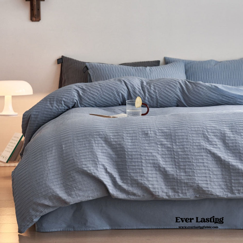 Minimal Jacquard Bedding Bundle