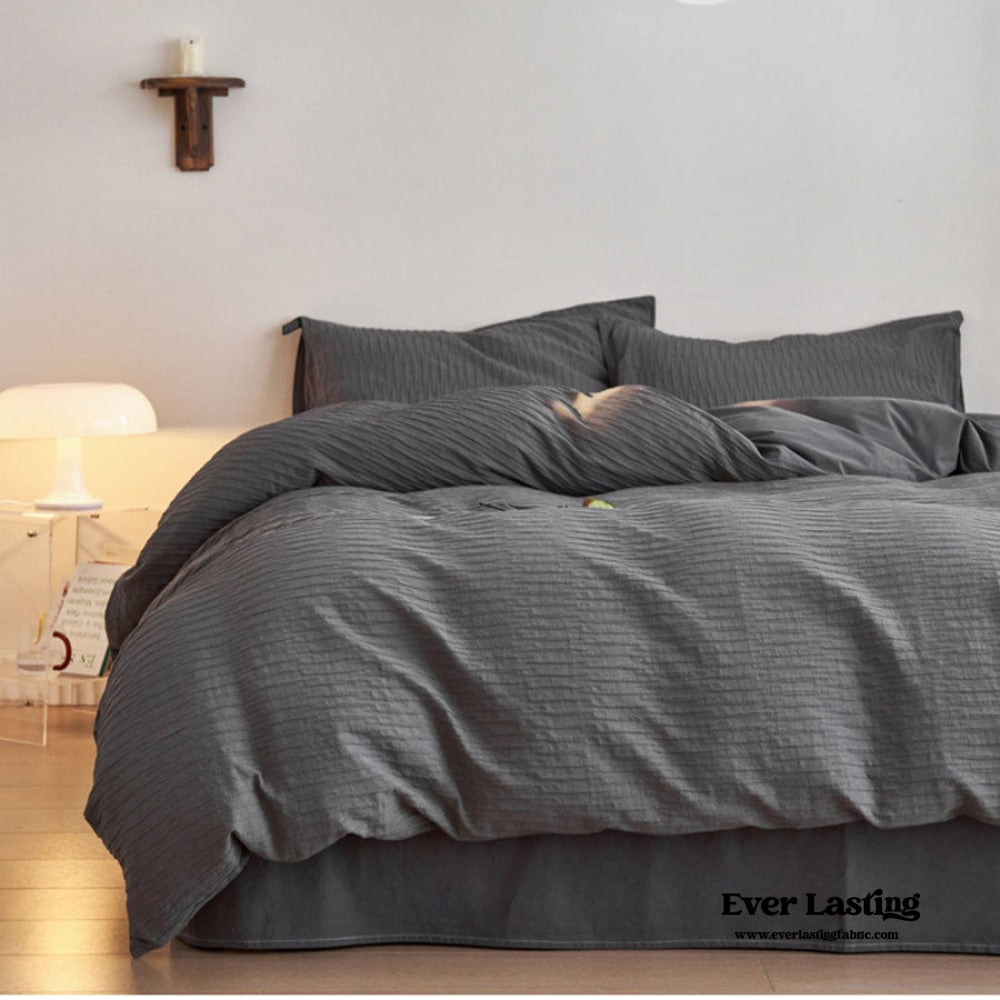 Minimal Jacquard Bedding Bundle